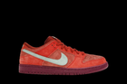 Nike SB Dunk Low Mystic Red Rosewood