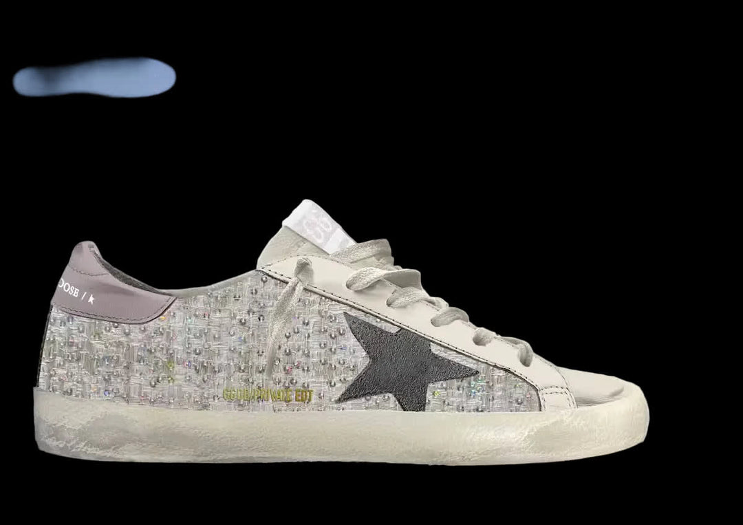 Fantasy Super-Star with black star and beige heel tab