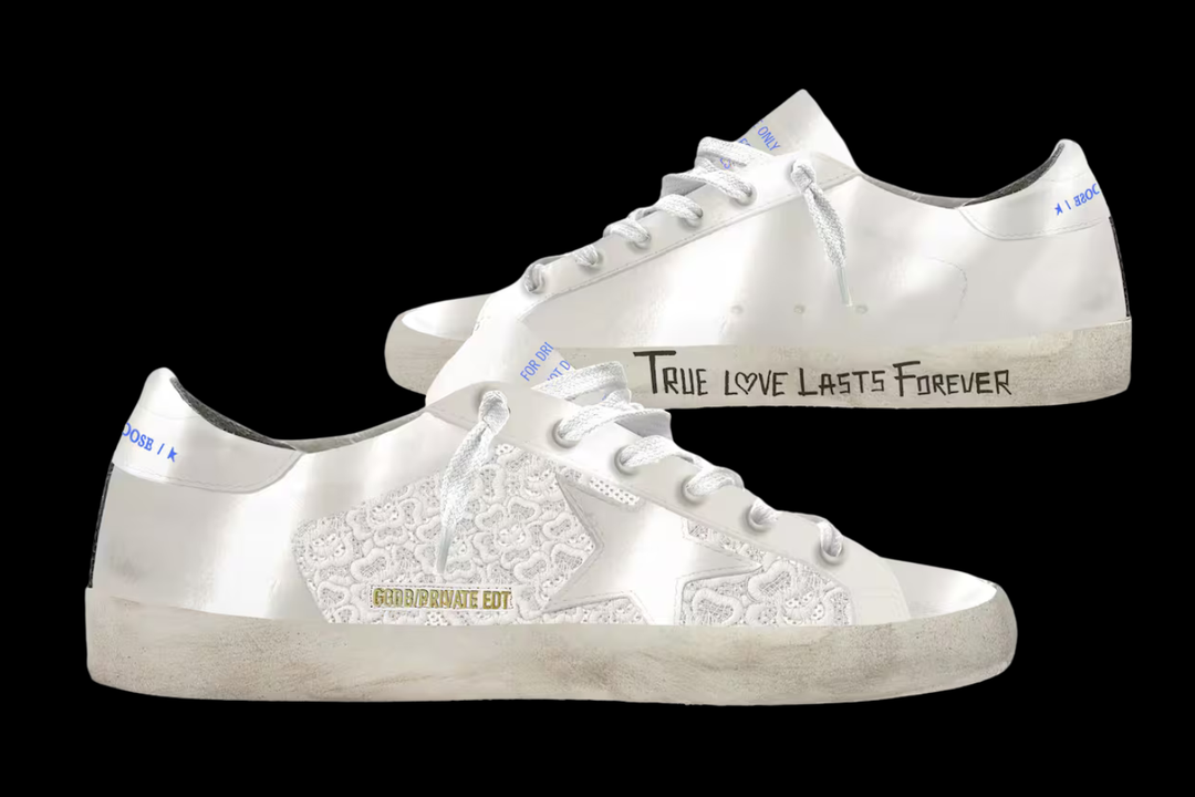 White woman's sneakers with lace, star and lettering