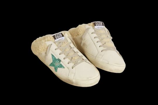 Super-Star Sabot in white leather with aquamarine glitter star and shearling interior